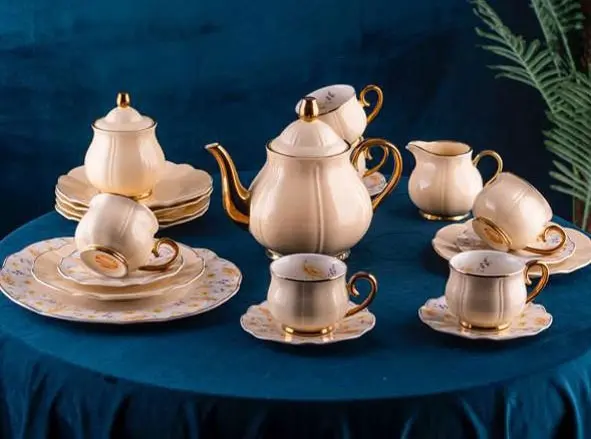 24-piece tea and cake set, creamy gold, S4050WA