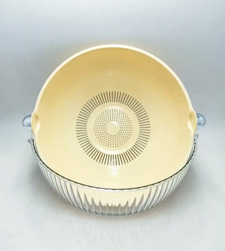 2 round vegetable strainer